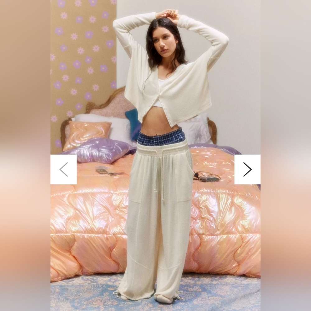 Urban Outfitters Out From Under Bounce Plush Cabot Jogger Cream Pants in XS.